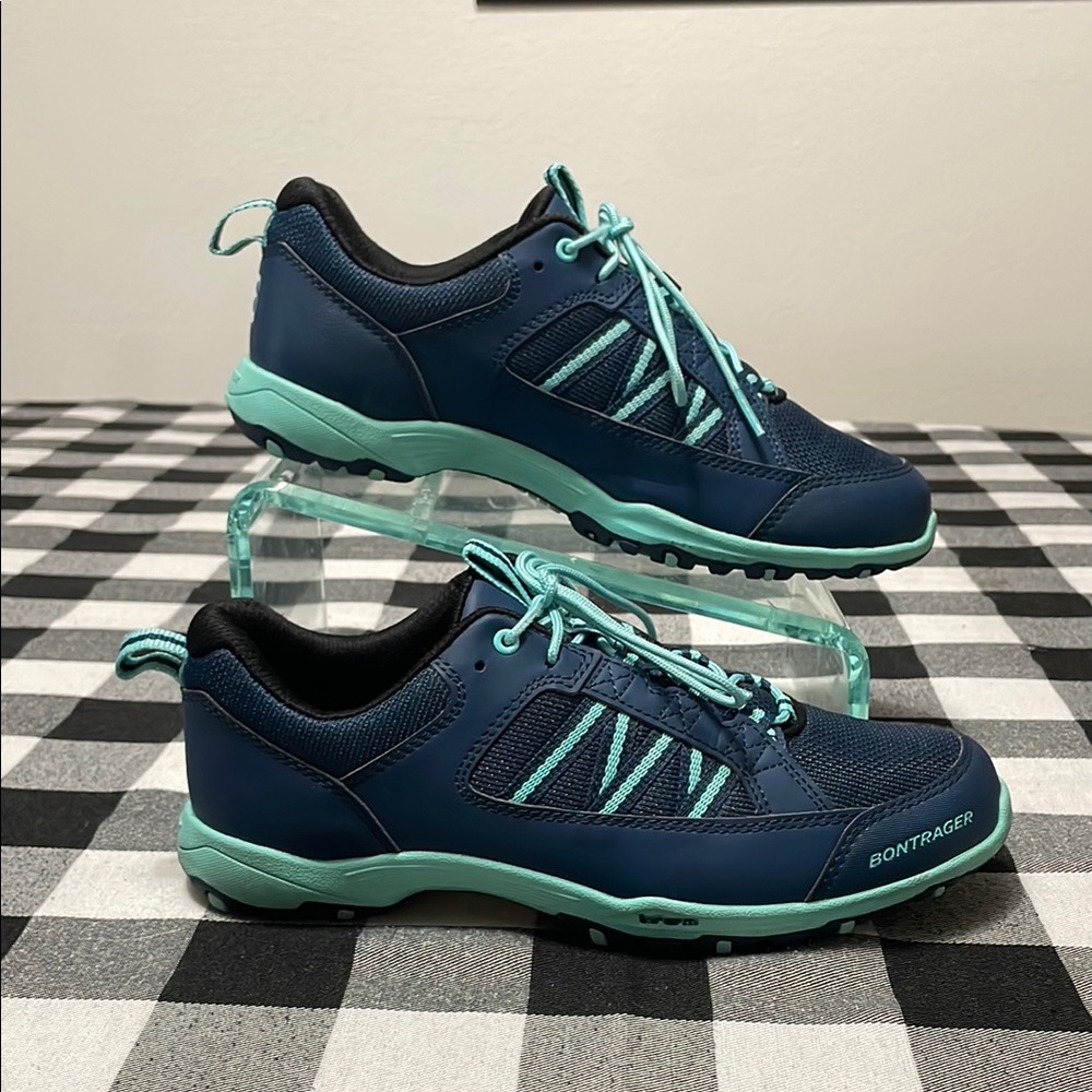 Bontrager SSR Multisport Bike Shoe Womens Sz 9.5 Blue Lace Up SPD Shimano Cleats